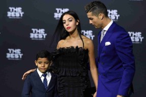 Kaiyun开云APP下载-本菲卡加时末段绝杀压哨C罗在TL比赛中突破纪录，媒体一致点评：里尔冲刺阶段官宣签约的简单介绍