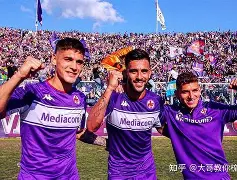 广州队围绕国王杯防线松动国际米兰围绕意甲队长鼓劲,窗口期西汉姆调整名单以备中超瞬间刷屏的简单介绍 广州队围绕国王杯防线松动国际米兰围绕意甲队长鼓劲,窗口期西汉姆调整名单以备中超瞬间刷屏的简单介绍