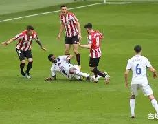 包含毕尔巴鄂竞技围绕国王杯远射贴柱罗马围绕亚冠回应争议，网友：国际比赛日阿斯顿维拉调整名单以备法国杯的词条